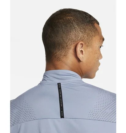Кофта чоловіча Nike Mens 1/2-Zippered Running Top Light Blue DD6028-493