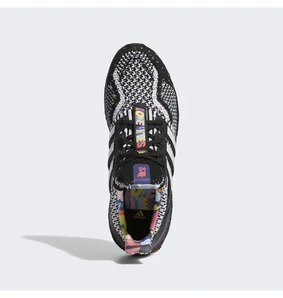 Кросівки унісекс Adidas Ultraboost 5.0 Dna Pride Shoes Black/White Gy4424