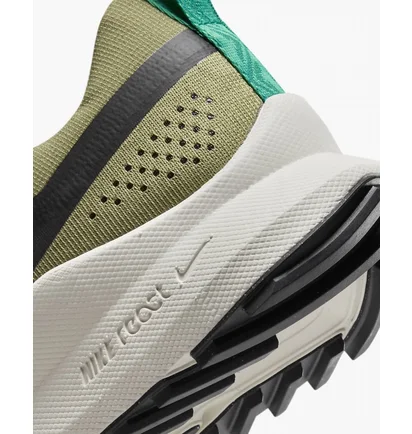 Кросівки чоловічі Nike Pegasus Trail 4 Olive FJ4733-200