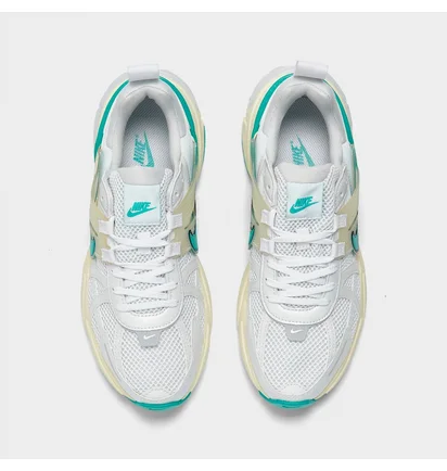 Кросівки жіночі Nike V2K Runtekk Running Shoes White FD0736-105