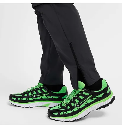 Штаны мужские Nike Tech Woven Pants Black HM8241-060