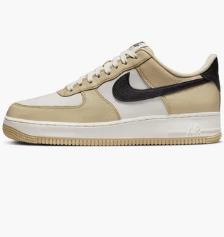 Кросівки чоловічі Nike Air Force 1 07 Lx Beige/White DV7186-700