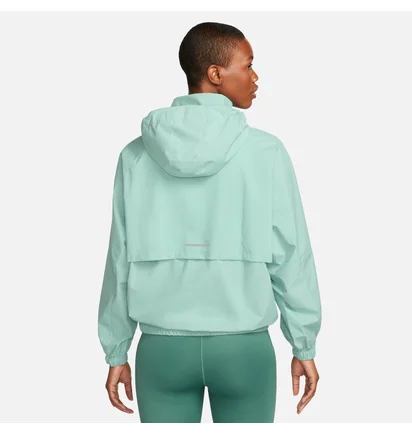 Вітровка жіноча Nike Swift Sf Jkt Turquoise FB7492-309