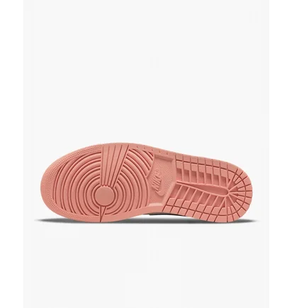 Кросівки жіночі Air Jordan Womens Shoe Pink/White DC0774-800