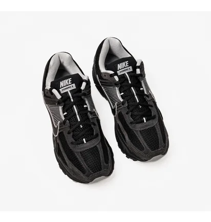 Кроссовки унисекс Nike Zoom Vomero 5 Black HF1553-006