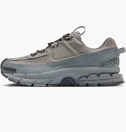 Кросівки чоловічі Nike Zoom Vomero Roam Grey HV6901-001