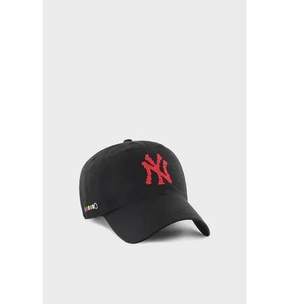 Кепка унисекс 47 Brand Yankees Eight Bit Hero Black EBITC17C0S-BK