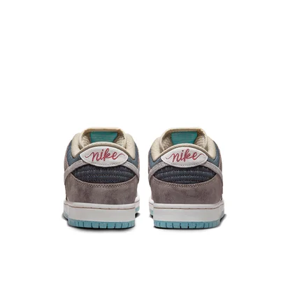 Кроссовки унисекс Nike Dunk Low Sb Brown FZ3129-200
