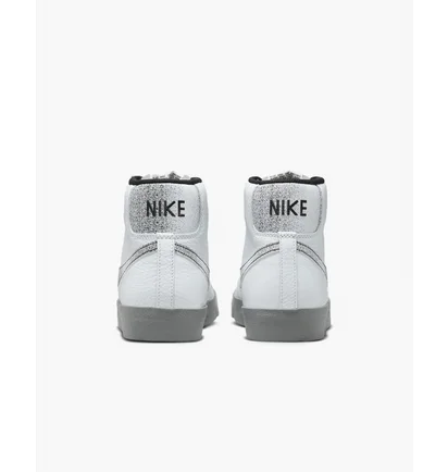 Кросівки чоловічі Nike Blazer Mid 77 Shoes White DV7194-100