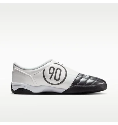 Кросівки чоловічі Nike Total 90 MenS Shoes Grey HQ2851-001