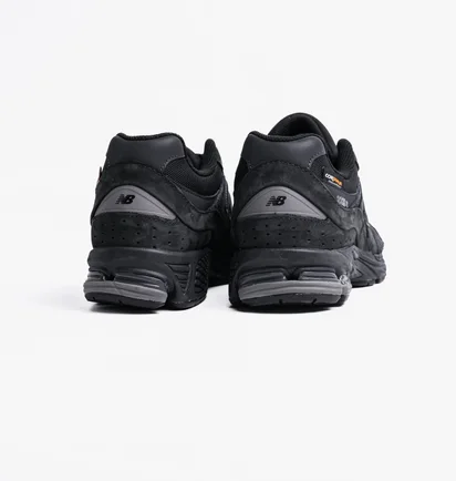Кросівки унісекс New Balance 2002R Black M2002RPJ