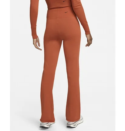 Штаны женские Nike Sportswear Chill Knit Tight High-Waisted Sweater Flared Pants Orange FN4685-825