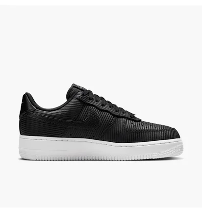 Кроссовки женские Nike Air Force 1 07 Black IM6533-002