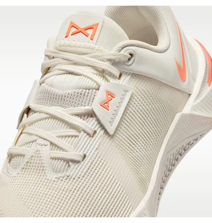 Кроссовки женские Nike W Metcon 10 Beige HQ2620-101