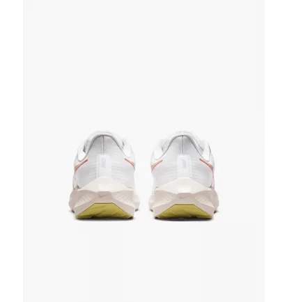 Кросівки жіночі Nike Air Zoom Pegasus 39 White/Peach Dh4072-501