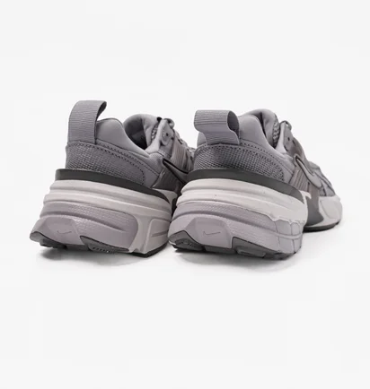 Кроссовки женские Nike V2K Run Grey FD0736-008