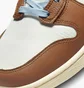 Кросівки чоловічі Nike Dunk High Retro Premium Brown Dq8800-200
