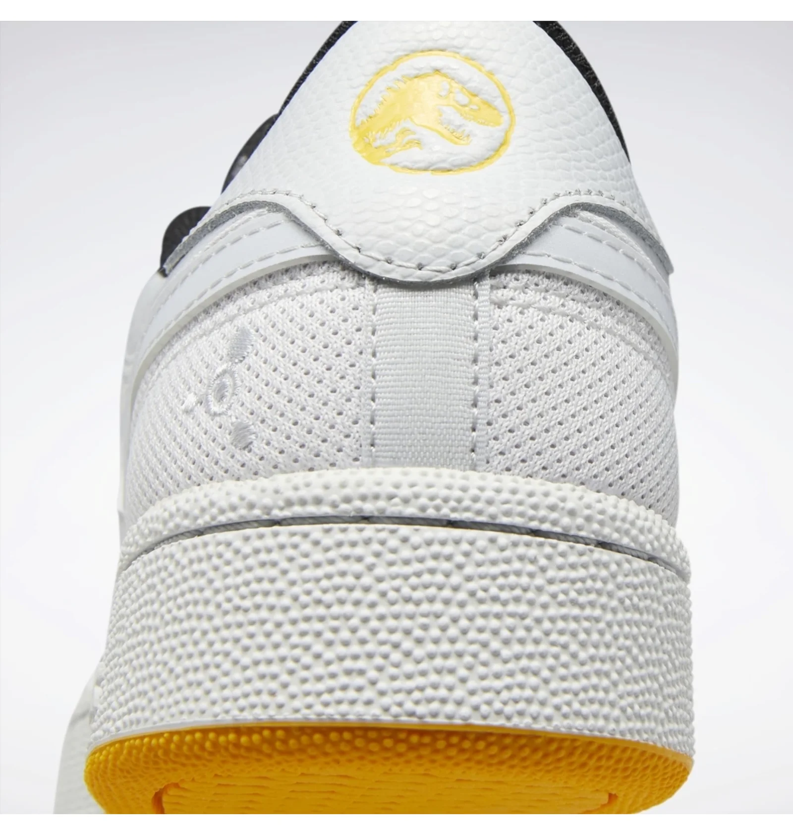 ᐉ Кросівки чоловічі Reebok Jurassic World Club C Revenge White