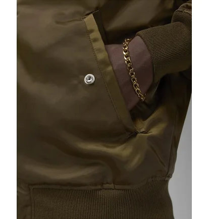 Куртка мужская Air Jordan Statement Essentials Olive DQ7344-385