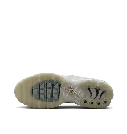 Кросівки чоловічі Nike Air Max Plus A Cold Wall White FD7855-002