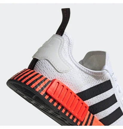 Кроссовки мужские Adidas Nmd R1 White Fv3648