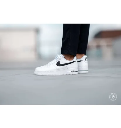 Кросівки чоловічі Nike Air Force 1 07 Low White CJ0952-100