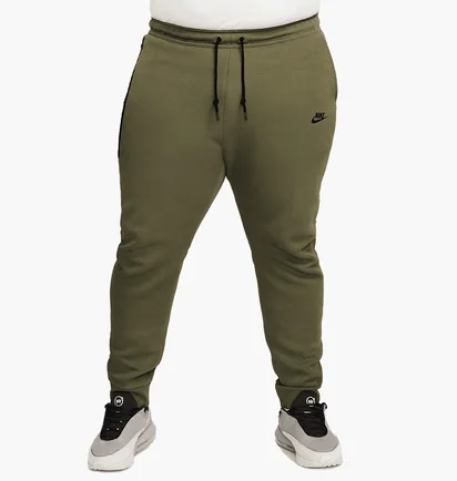 Штаны мужские Nike Sportswear Tech Fleece Joggers Olive FB8002-222