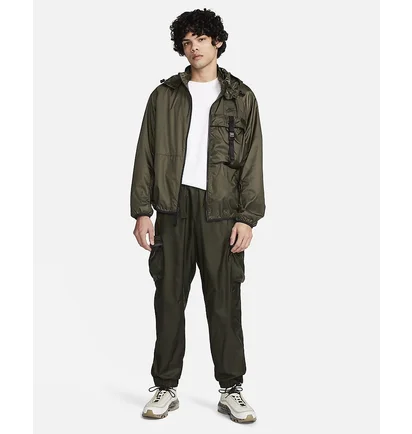 Куртка чоловіча Nike N24 Sportswear Tech Woven Olive FB7903-325