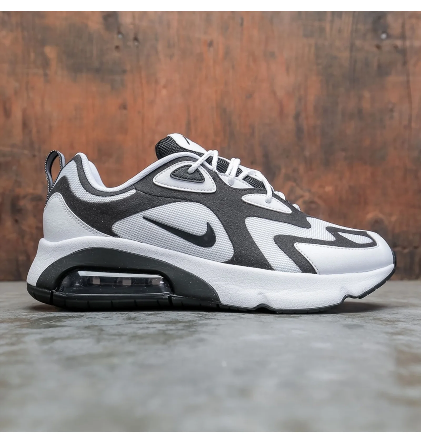 ᐉ Кросівки чоловічі Nike Air Max 200 White/Black AQ2568-104