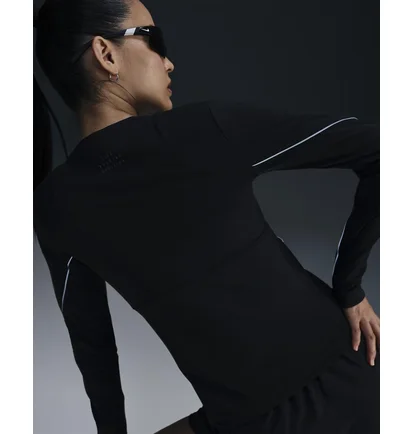 Лонгслів жіночий Nike Running Division Black FV6418-010