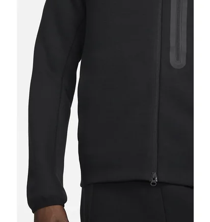 Бомбер мужской Nike Sportswear Tech Fleece Black FB8008-010