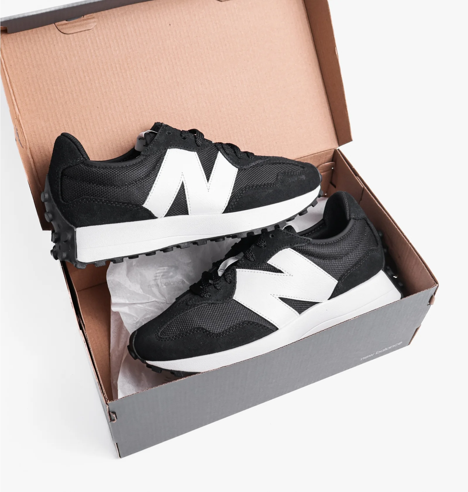 ᐉ Кросівки чоловічі New Balance 327 Black Ms327Cbw - придбати в
