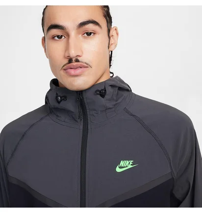 Спортивный костюм мужской Nike Tech Woven Black/Grey HM7151-013__HM7158-060
