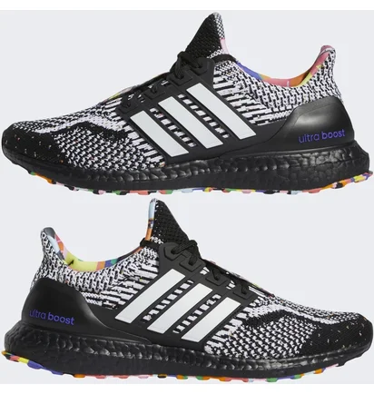 Кросівки унісекс Adidas Ultraboost 5.0 Dna Pride Shoes Black/White Gy4424