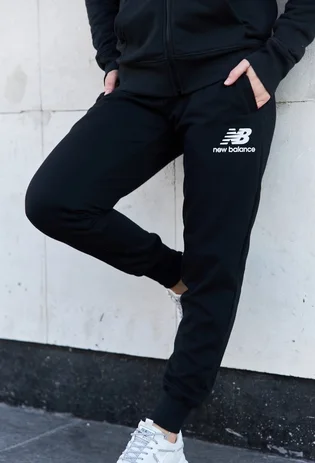 Штани жіночі New Balance Ess Ft Black WP03530BK