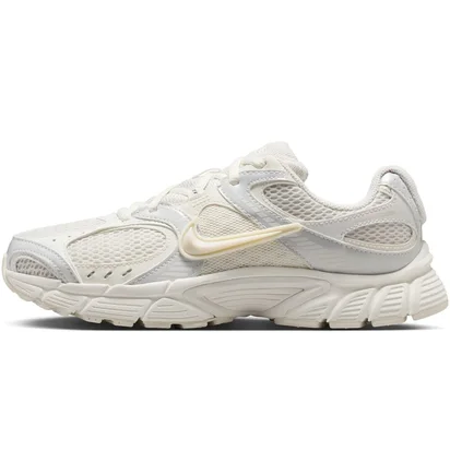 Кросівки жіночі Nike V5 Rnr WomenS Shoes Grey IQ0276-030