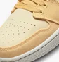 Кроссовки женские Air Jordan Air 1 Low Se Shoes Beige/Yellow DV0426-200