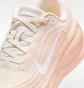 Кросівки жіночі Nike Vomero Plus WomenS Road Running Shoes Peach HV8154-801