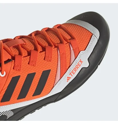 Кроссовки унисекс Adidas Terrex Swift Solo 2.0 Hiking Orange IE6902
