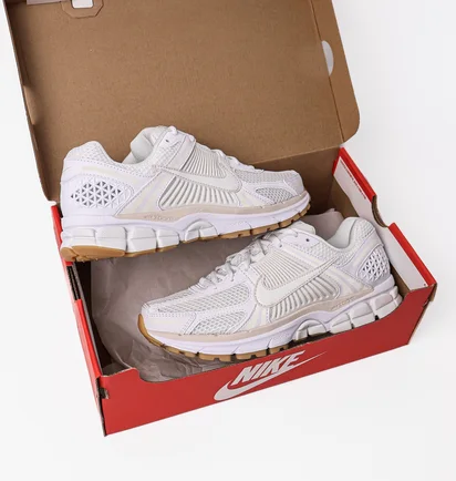 Кросівки жіночі Nike Zoom Vomero 5 White FJ2028-104