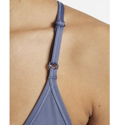 Топ женский Nike Indy WomenS Light-Support Padded V-Neck Sports Bra Blue CZ4456-491