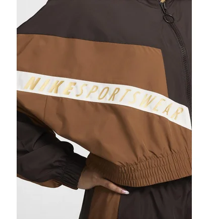 Куртка женская Nike Sportswear Brown HF5956-220