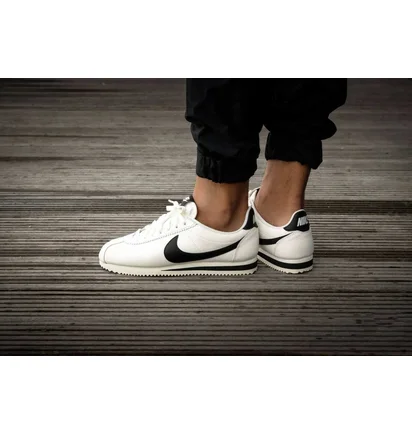 Кросівки жіночі Nike Wmns Classic Cortez Leather White 807471-101