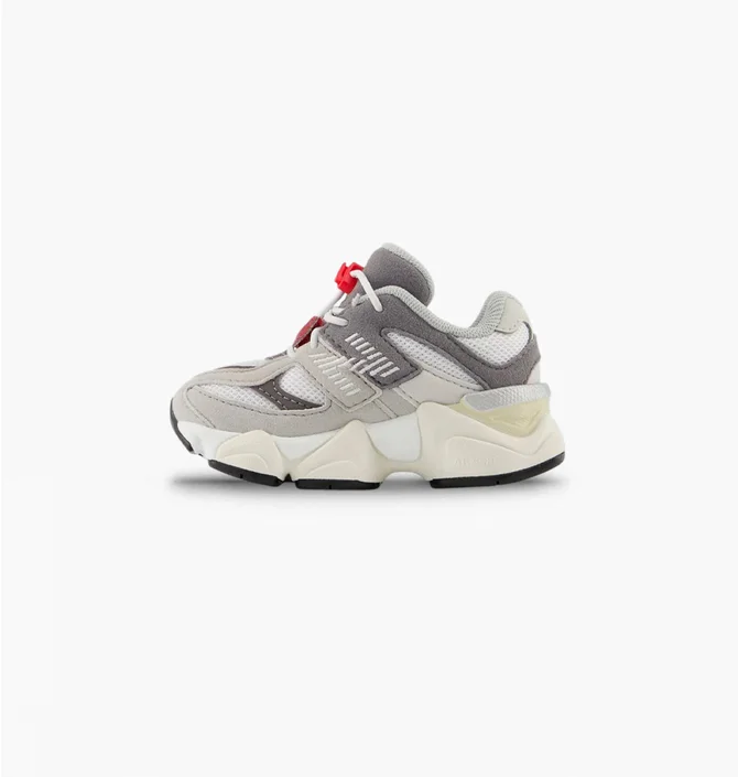 Кросівки дитячі New Balance 9060 Grey/White IV9060GY