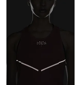 Майка женская Nike Womens Engineered Running Tank Pink Dm7558-648