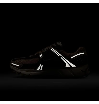 Кросівки жіночі Nike Zoom Vomero 5 Brown/Black FJ2028-106