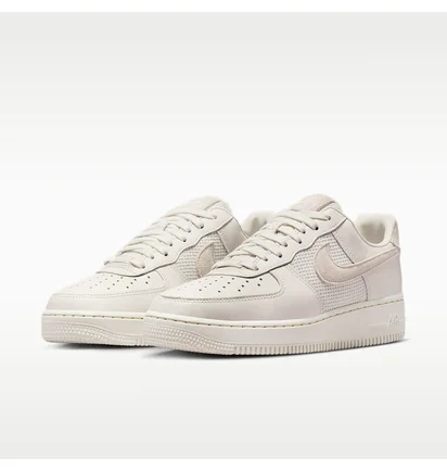 Кросівки жіночі Nike Air Force 1 07 Beige IQ0275-030