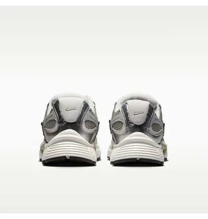 Кросівки жіночі Nike V5 Rnr Grey HQ7901-301