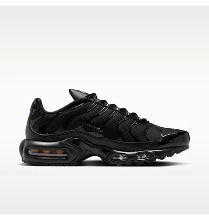 Кросівки жіночі Nike Air Max Plus WomenS Shoes Black DM2362-002