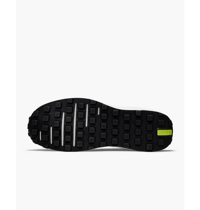Кроссовки женские Nike Waffle One Grey DN4696-101
